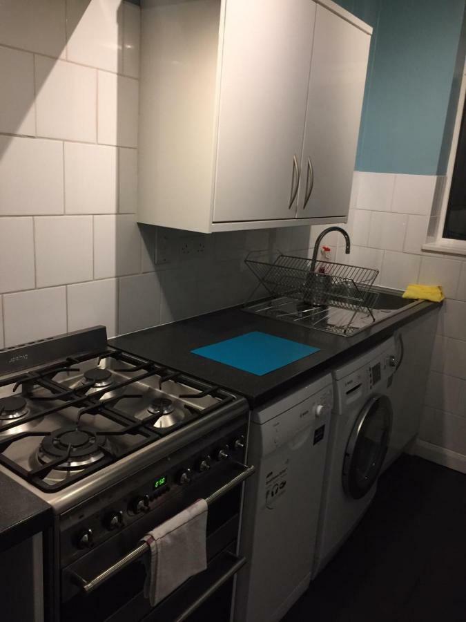 Marble Apartments Tooting House Лондон Экстерьер фото