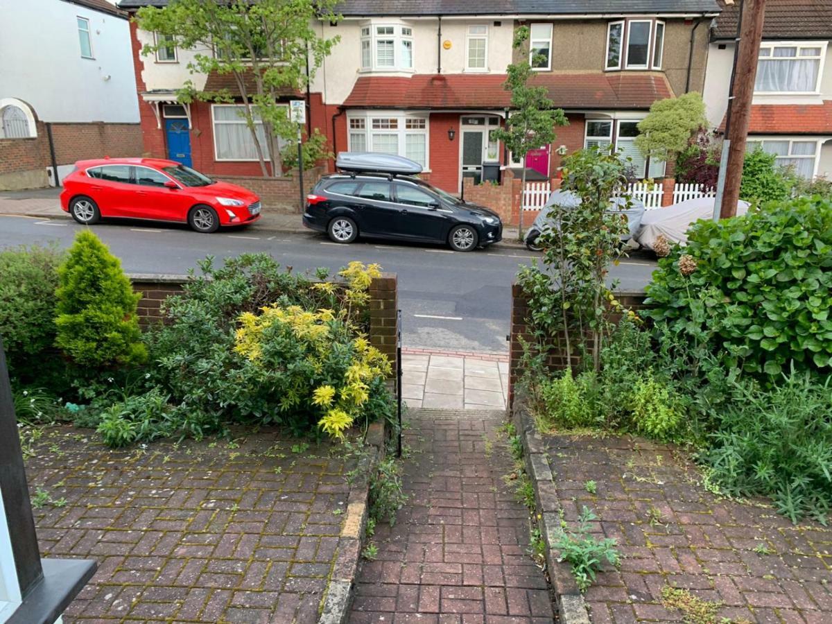 Marble Apartments Tooting House Лондон Экстерьер фото